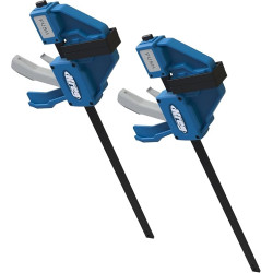 Serre-joint une main...